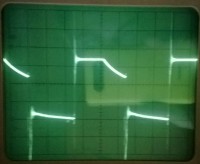 50 мВ множитель на х10 0.1 ms луч по середине щупы подключены наобарот, питание 13В резистор 1 Ом.jpg